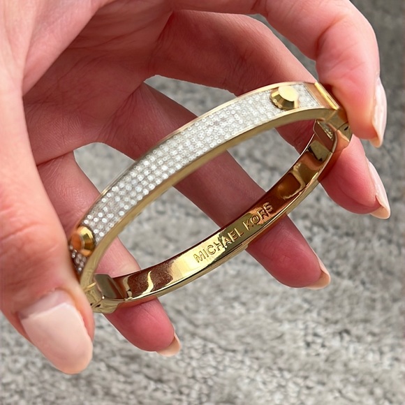 Michael Kors gold bangle - Picture 1 of 5